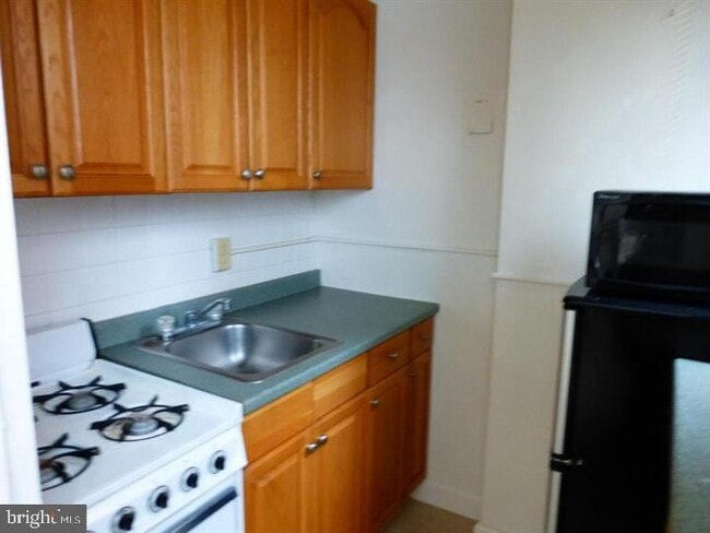 Photo - 1121 Arlington Blvd Unit 410