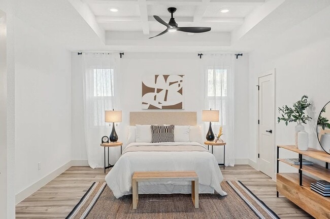 Building Photo - COLLEGE PARK EXECUTIVE HOME