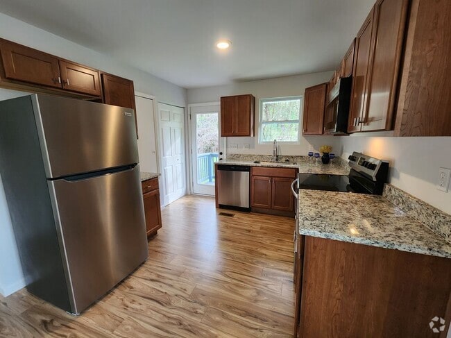 Building Photo - 109 2nd St Rental