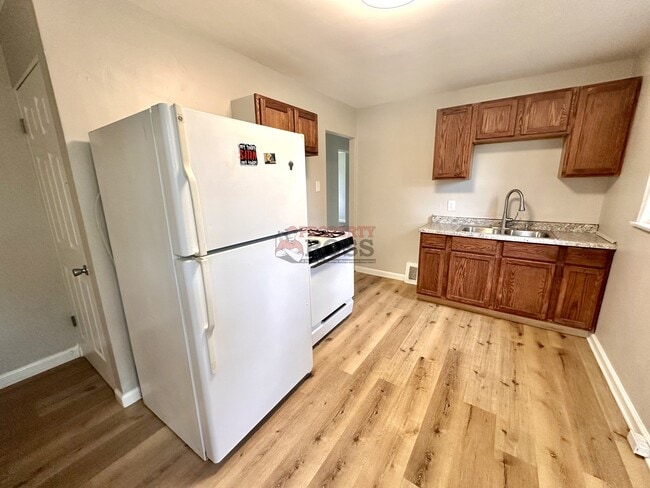 Photo - 2962 W 13th Ave