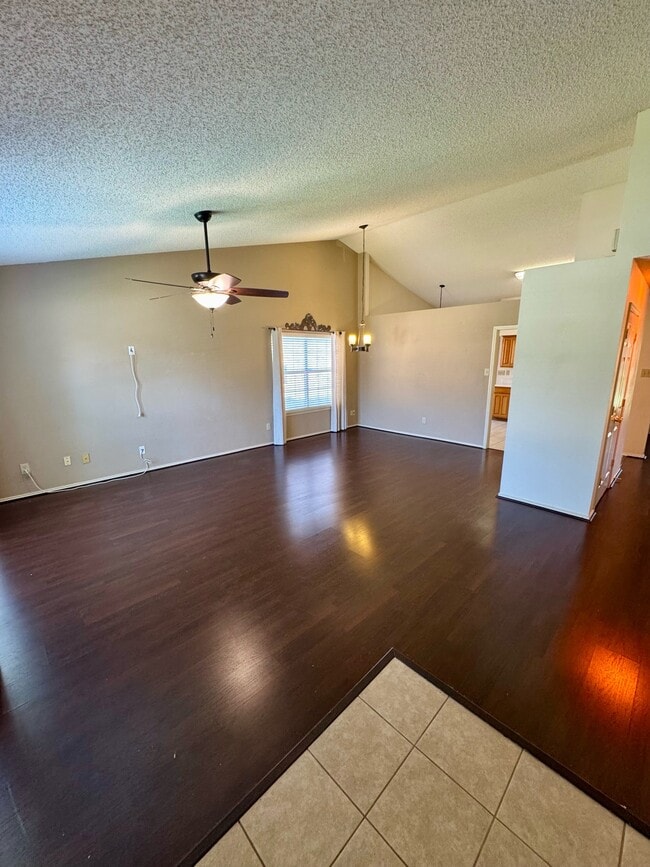 Photo - 4410 San Mateo Ln