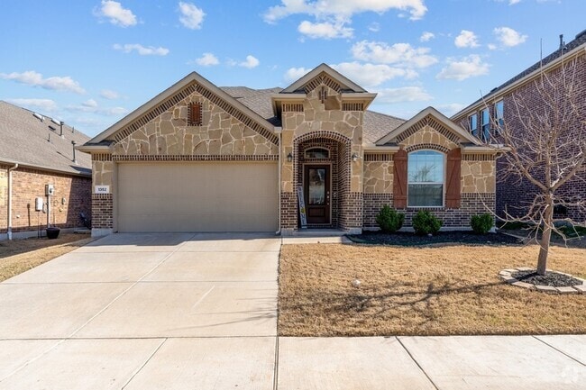 Building Photo - 1352 Lake Grove Dr Rental