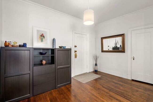 Photo - 6 Lanark Rd Unit 1