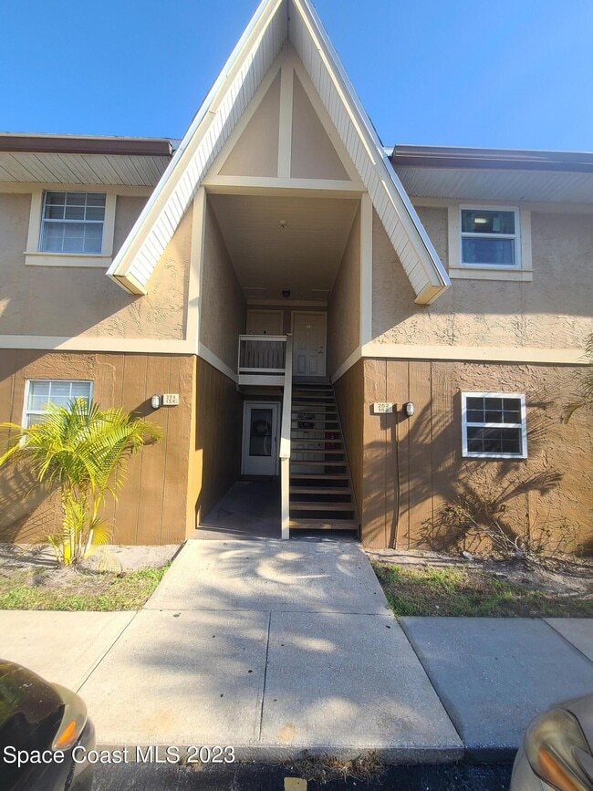 Photo - 254 Ulster Ln