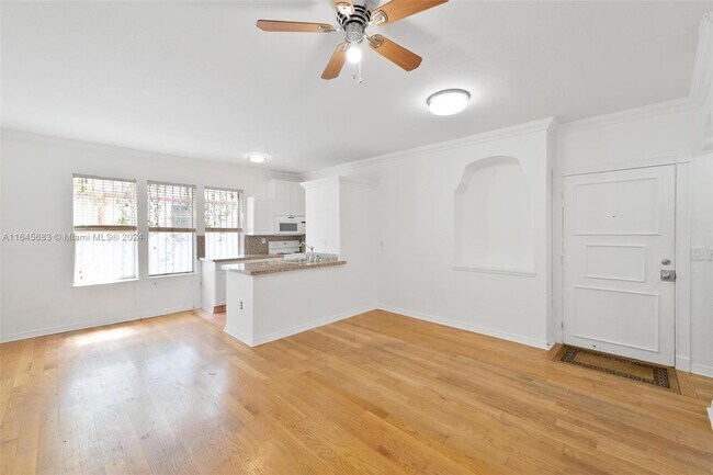1027 Pennsylvania Ave Unit 103