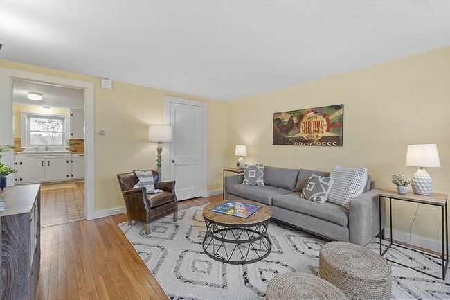 Photo - 50 Spruce St