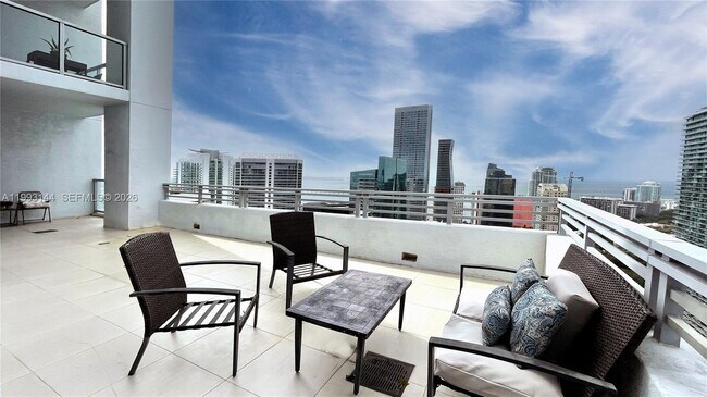Photo - 1060 Brickell Ave Unit 4207