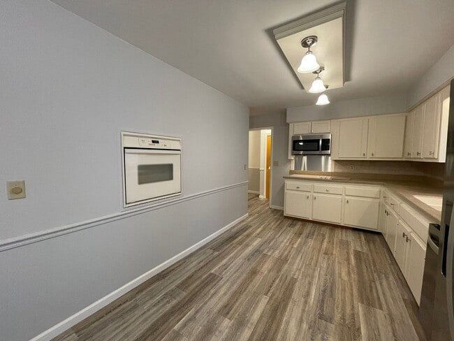 Photo - Three Bedroom Home in Richland