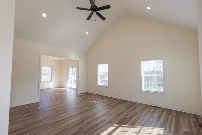 Photo - 7251 Hilliard Cir