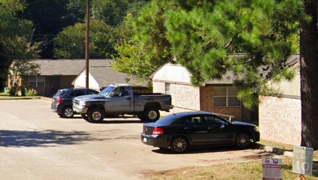 Photo - 1383 W 6th