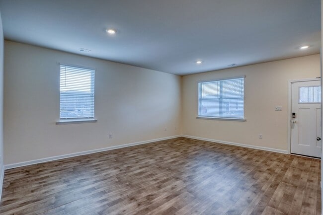 Photo - 67 Bostick Ln