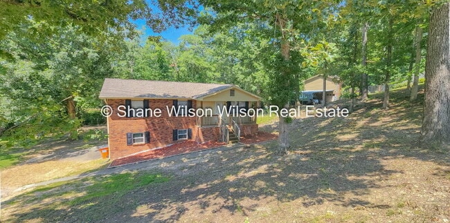 Building Photo - 151 Kathy Dr