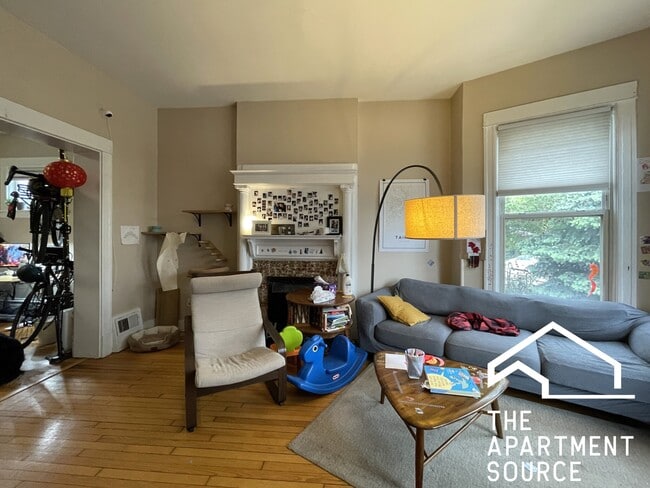 Photo - 3434 W Drummond Plz Unit 1