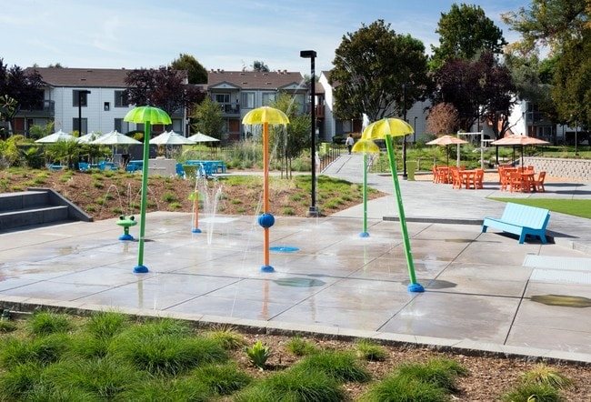 Building Photo - Park Kiely Rental