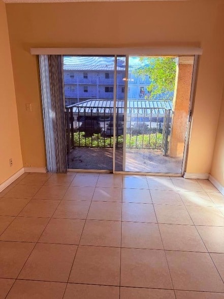 Photo - 1040 Lake Shore Dr Unit 204