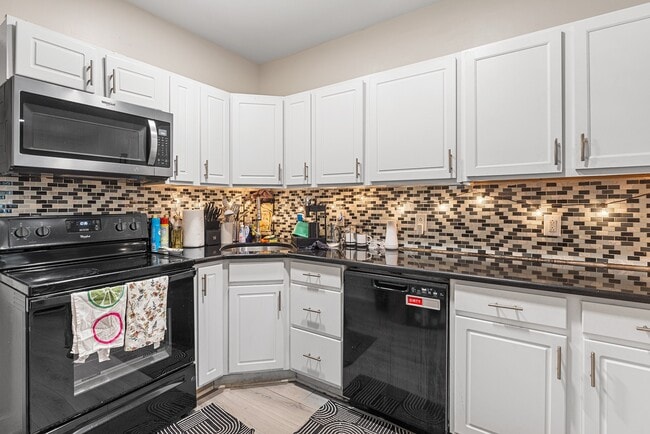 Photo - 2021 N 16th St