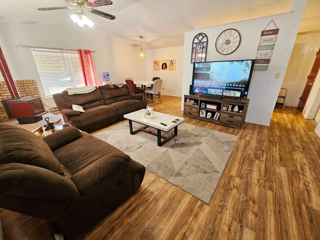 Photo - 3 Bedroom/2 Bath Home with a 2-Car Garage