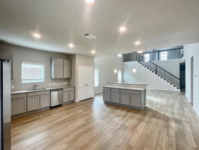 Photo - 6800 Covina Ln