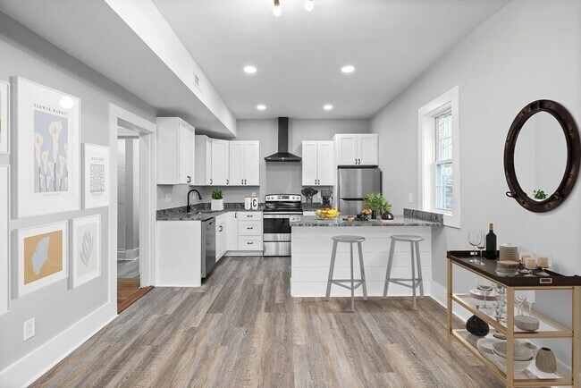 187 Neponset Ave