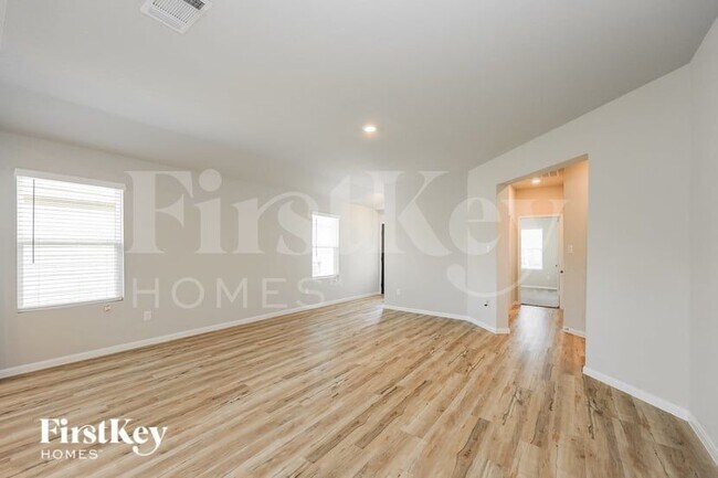 Photo - 1907 Morse Way