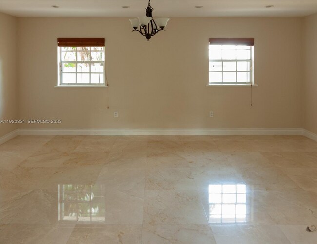 Photo - 6384 SW 31st St