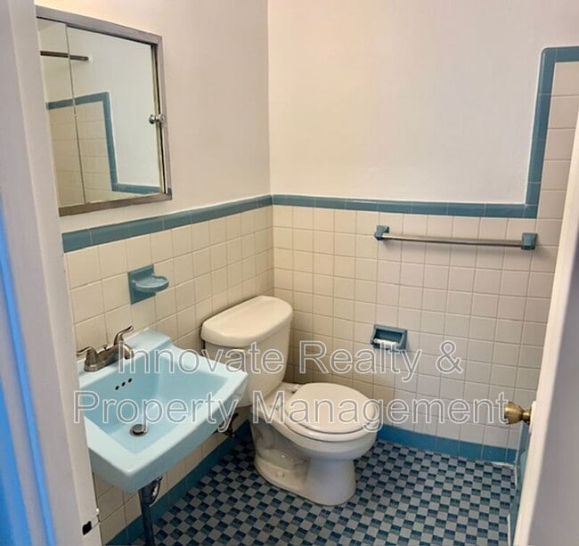Photo - 7613 Whitaker Ave