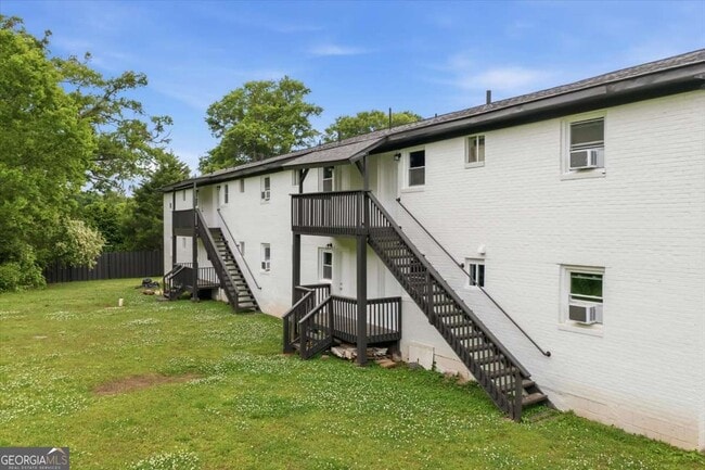 Photo - 610 N College Dr Unit 5