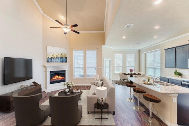 Photo - 4713 Lake Cove Way