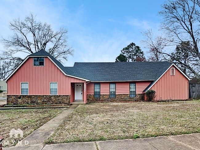 Building Photo - 6827 Starkenburg Ln