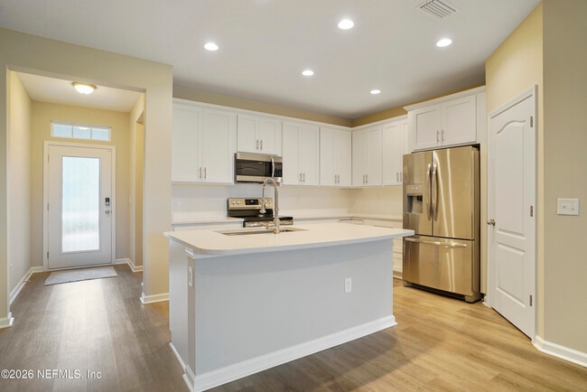 142 Castro Ct