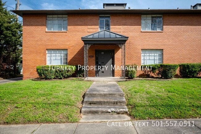 Building Photo - 612 E 7th St Unit A Rental