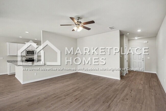 Photo - 225 W L Miller Dr