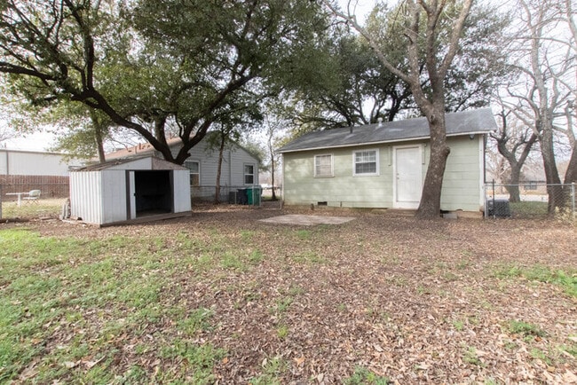 Photo - 2506 N Elm St