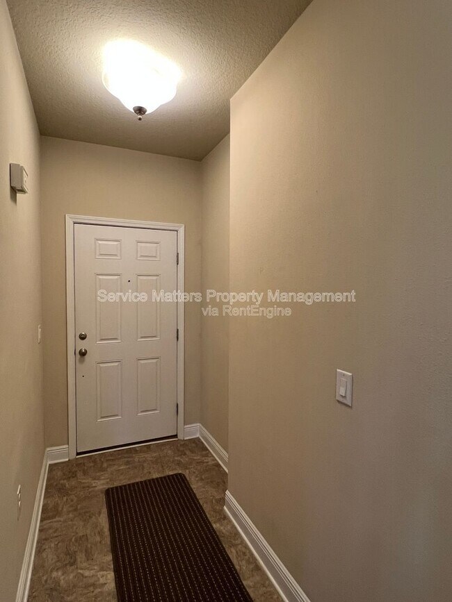 Photo - 4736 Frances St