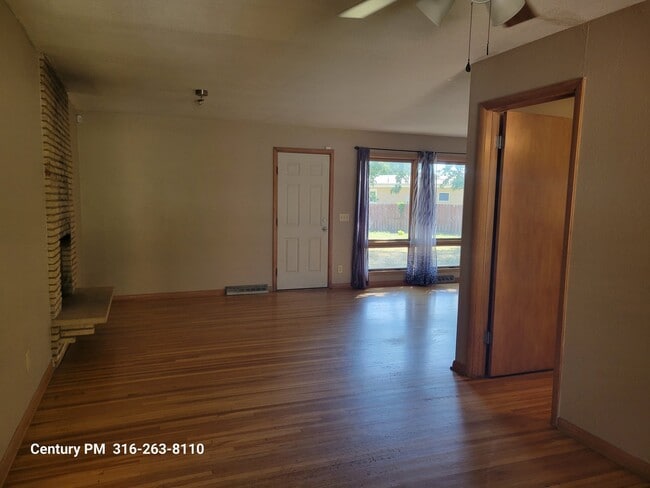 Photo - 2440 N Clarence Ave