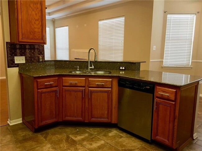 Photo - 3705 Eagles Nest St