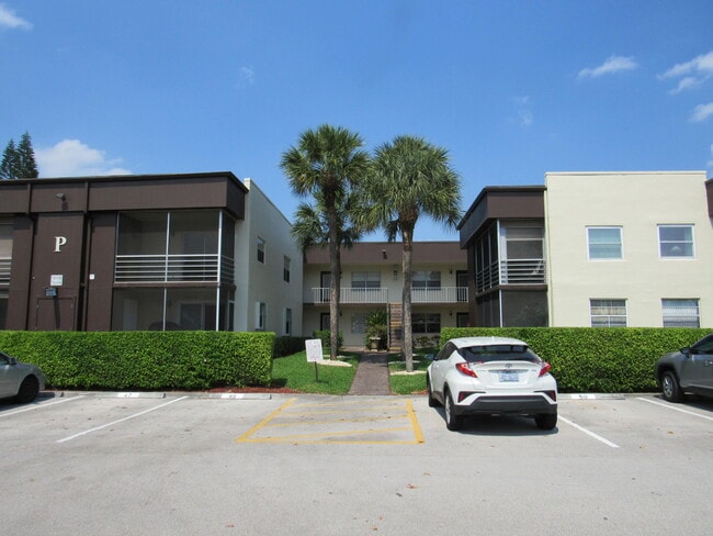 Building Photo - 737 Normandy Trail