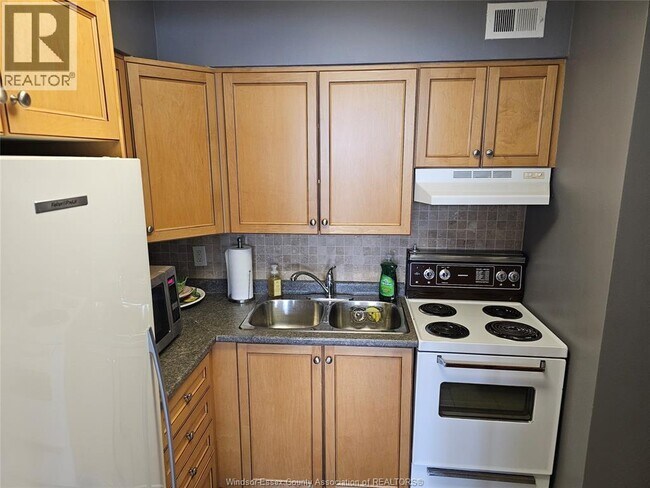 Photo - 111 Riverside Dr E Unit 1515