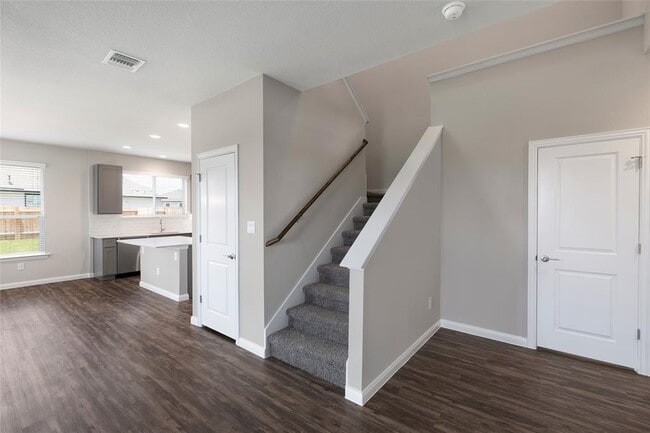 Photo - 404 San Gabriel River Rd