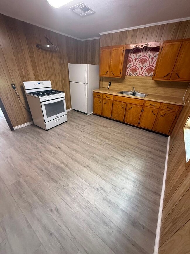 Photo - 133 Hilldale Dr