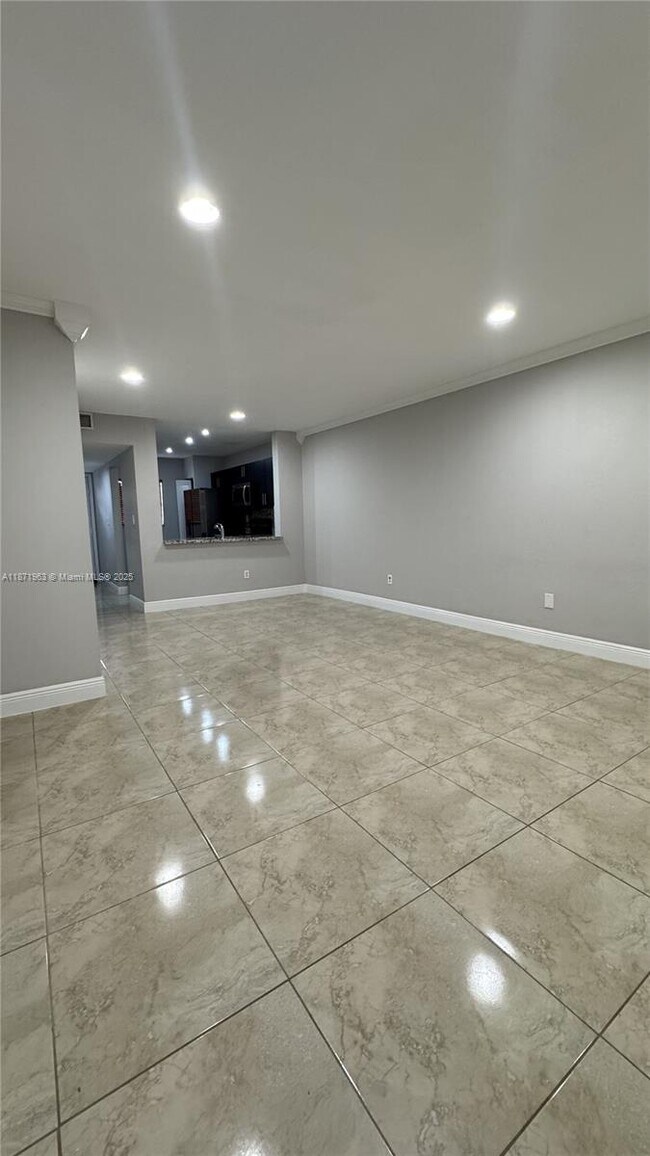 Photo - 438 NE 210th Cir Terrace Unit 204-4B