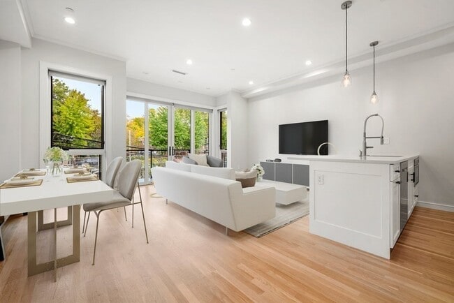 Photo - 27 Dwight St Unit 2A