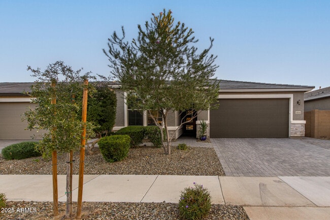 Building Photo - 18345 W Ipswitch Wy