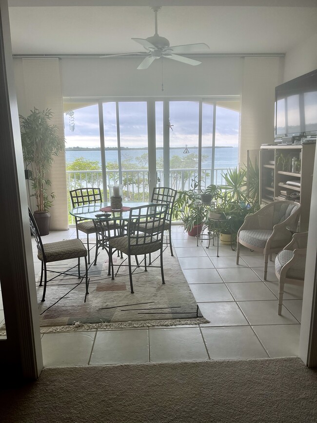 Photo - 26 Harbour Isle Dr W Unit 301