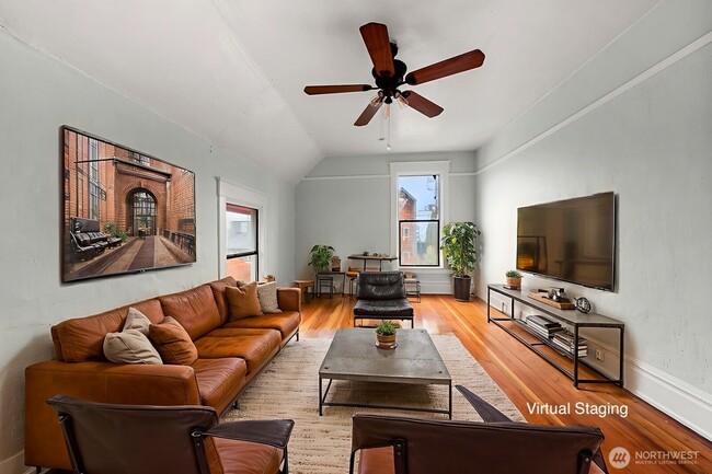 Photo - 6636 Carleton Ave S Unidad C