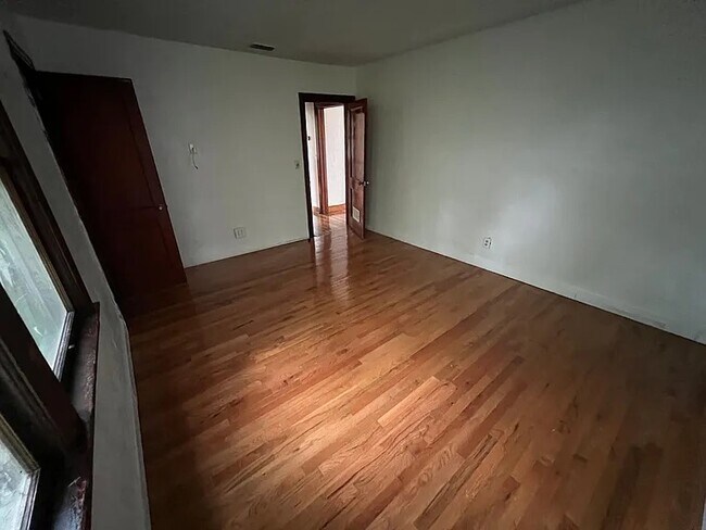 Photo - 343 W 63rd St