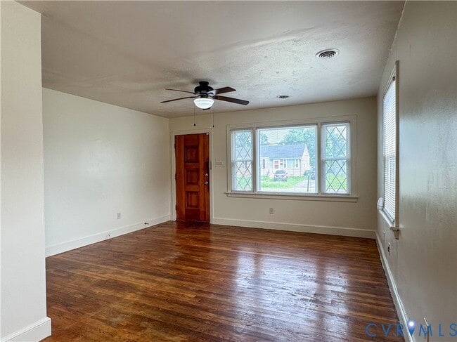 Photo - 1809 Geffert Dr