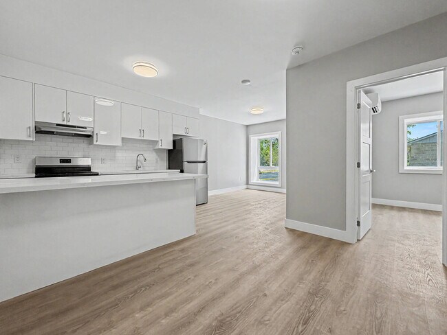 Photo - 199 Pine St Unit 2