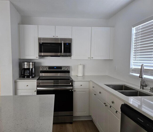Photo - 2857 Club Cortile Cir