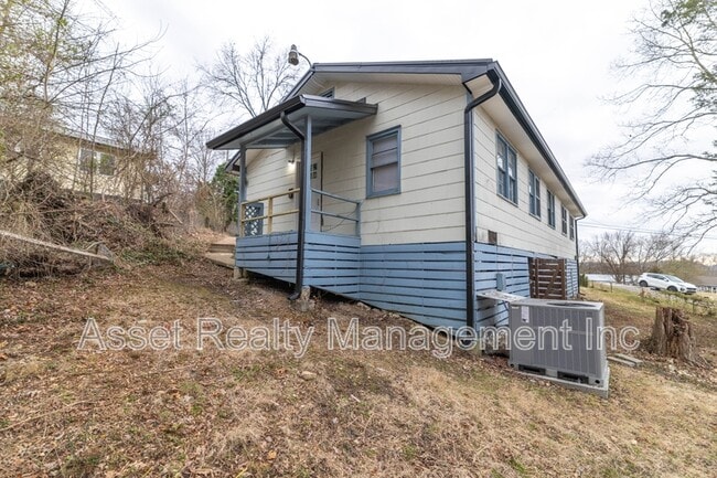 Photo - 219 Highland Ave